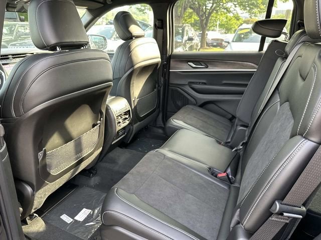 2026 Jeep Grand Cherokee L GRAND CHEROKEE L LAREDO ALTITUDE 4X4