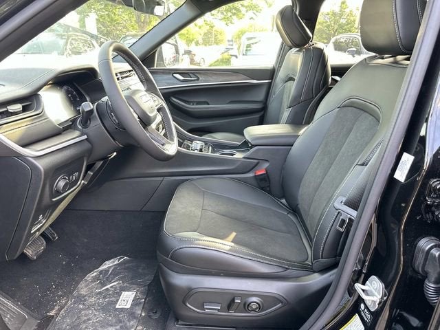 2026 Jeep Grand Cherokee L GRAND CHEROKEE L LAREDO ALTITUDE 4X4