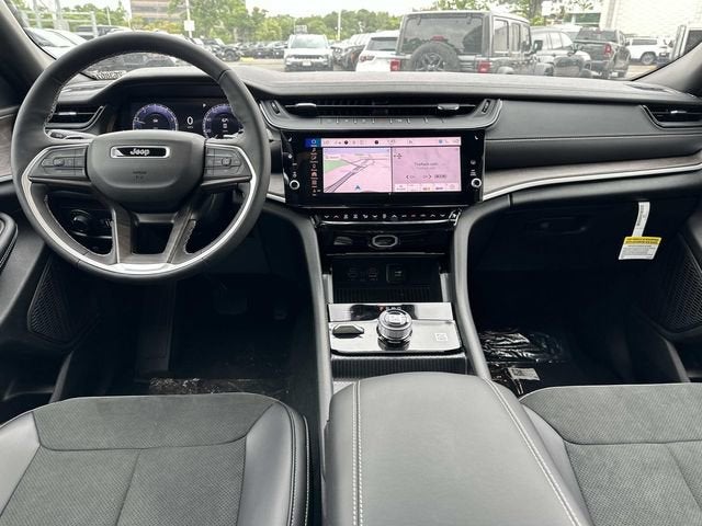 2026 Jeep Grand Cherokee L GRAND CHEROKEE L LAREDO ALTITUDE 4X4