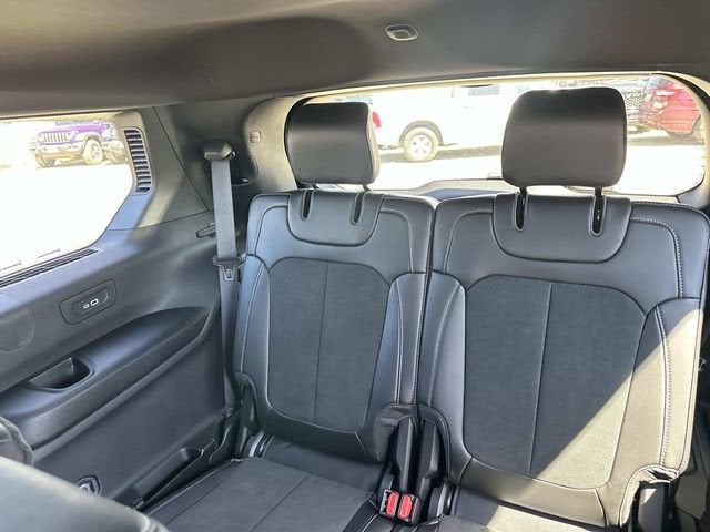 2026 Jeep Grand Cherokee L GRAND CHEROKEE L LAREDO ALTITUDE 4X4