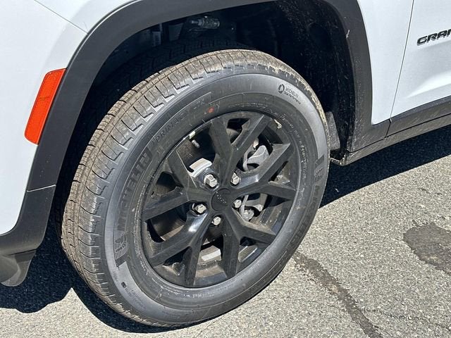 2026 Jeep Grand Cherokee L GRAND CHEROKEE L LAREDO ALTITUDE 4X4