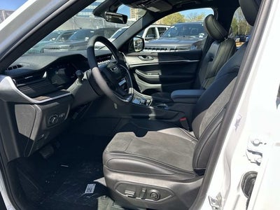 2026 Jeep Grand Cherokee L GRAND CHEROKEE L LAREDO ALTITUDE 4X4