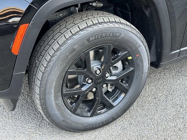 2026 Jeep Grand Cherokee L GRAND CHEROKEE L LAREDO ALTITUDE 4X4
