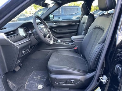 2026 Jeep Grand Cherokee L GRAND CHEROKEE L LAREDO ALTITUDE 4X4