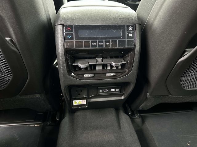 2026 Jeep Grand Cherokee L GRAND CHEROKEE L LAREDO ALTITUDE 4X4