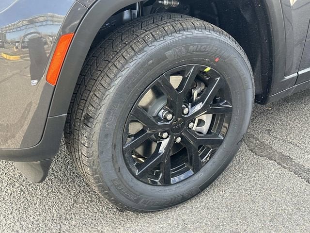 2026 Jeep Grand Cherokee L GRAND CHEROKEE L LAREDO ALTITUDE 4X4