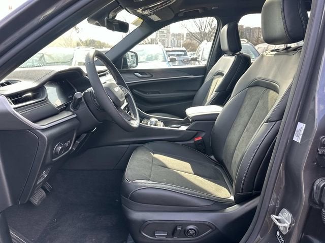 2026 Jeep Grand Cherokee L GRAND CHEROKEE L LAREDO ALTITUDE 4X4