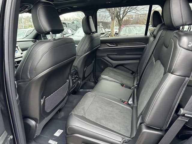 2026 Jeep Grand Cherokee L GRAND CHEROKEE L LAREDO ALTITUDE 4X4