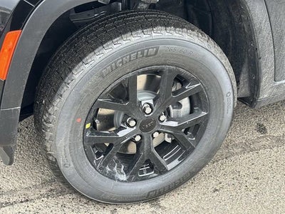 2026 Jeep Grand Cherokee L GRAND CHEROKEE L LAREDO ALTITUDE 4X4