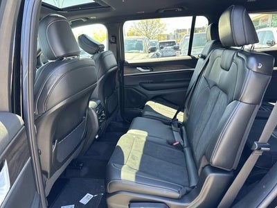 2026 Jeep Grand Cherokee L GRAND CHEROKEE L LAREDO ALTITUDE 4X4