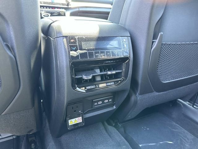 2026 Jeep Grand Cherokee L GRAND CHEROKEE L LAREDO ALTITUDE 4X4