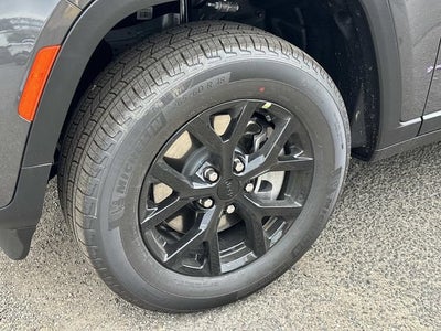 2026 Jeep Grand Cherokee L GRAND CHEROKEE L LAREDO ALTITUDE 4X4