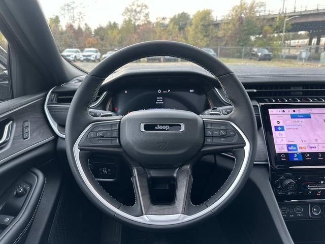 2025 Jeep Grand Cherokee L GRAND CHEROKEE L LIMITED 4X4