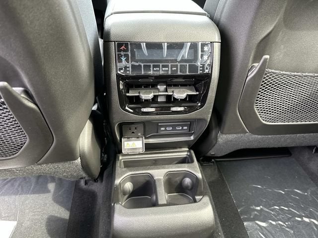 2026 Jeep Grand Cherokee L GRAND CHEROKEE L LIMITED RESERVE 4X4