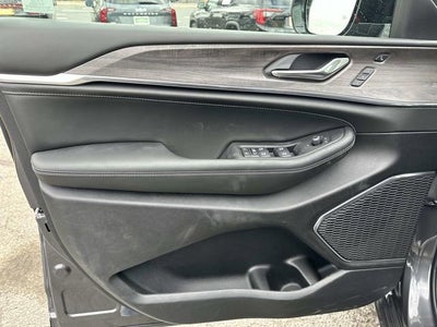 2025 Jeep Grand Cherokee L GRAND CHEROKEE L OVERLAND 4X4