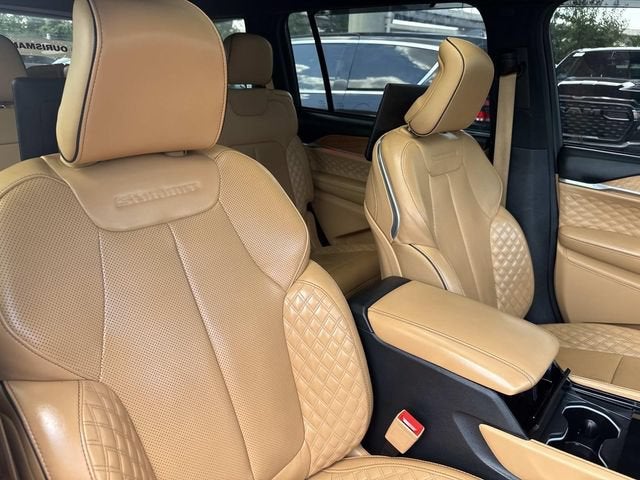 2023 Jeep Grand Cherokee L Summit Reserve 4x4