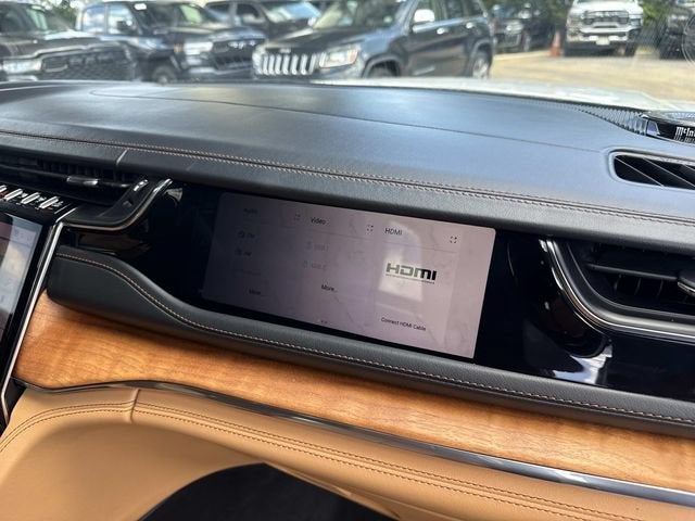 2023 Jeep Grand Cherokee L Summit Reserve 4x4