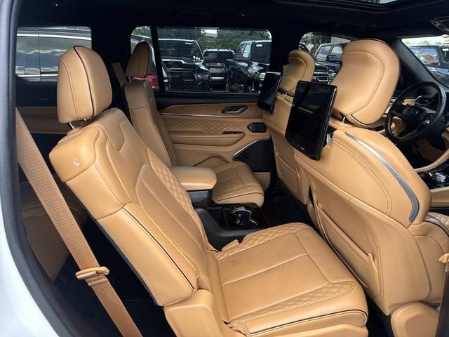 2023 Jeep Grand Cherokee L Summit Reserve 4x4