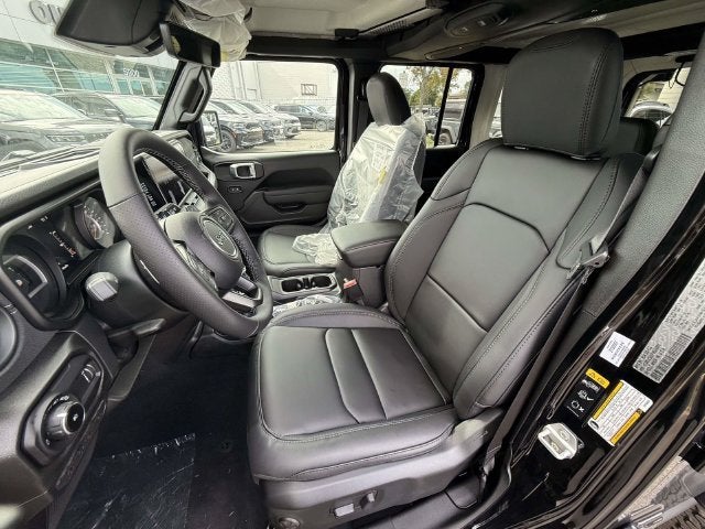 2027 Jeep Wrangler WRANGLER 4-DOOR MOAB