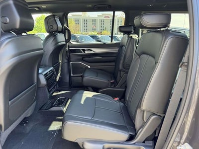 2026 Jeep Grand Wagoneer GRAND WAGONEER UPLAND 4X4