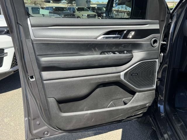 2026 Jeep Grand Wagoneer GRAND WAGONEER UPLAND 4X4