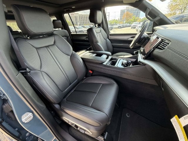 2026 Jeep Grand Wagoneer GRAND WAGONEER LIMITED ALTITUDE 4X4