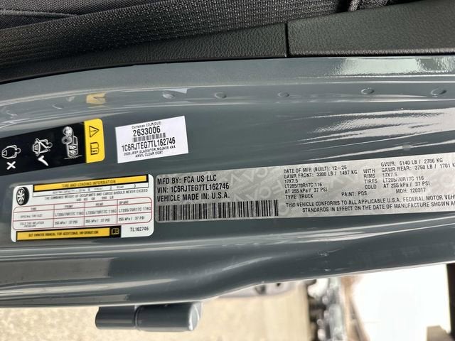 2026 Jeep Gladiator GLADIATOR MOJAVE 4X4