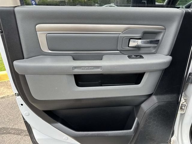 2018 RAM 1500 Lone Star Silver Crew Cab 4x2 5'7' Box
