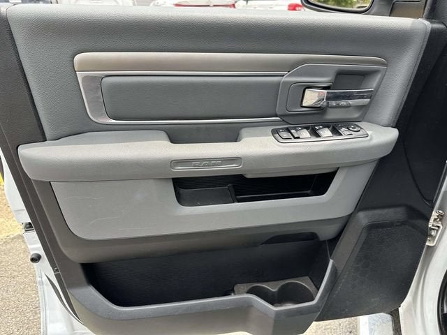 2018 RAM 1500 Lone Star Silver Crew Cab 4x2 5'7' Box