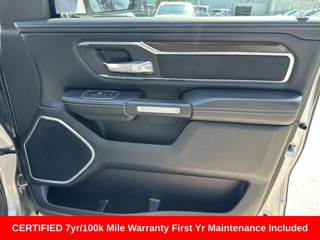 2022 RAM 1500 Laramie Crew Cab 4x2 5'7' Box