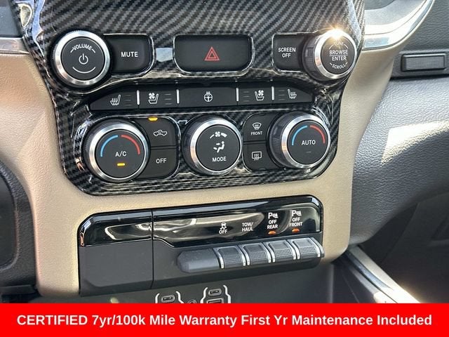 2022 RAM 1500 Laramie Crew Cab 4x2 5'7' Box