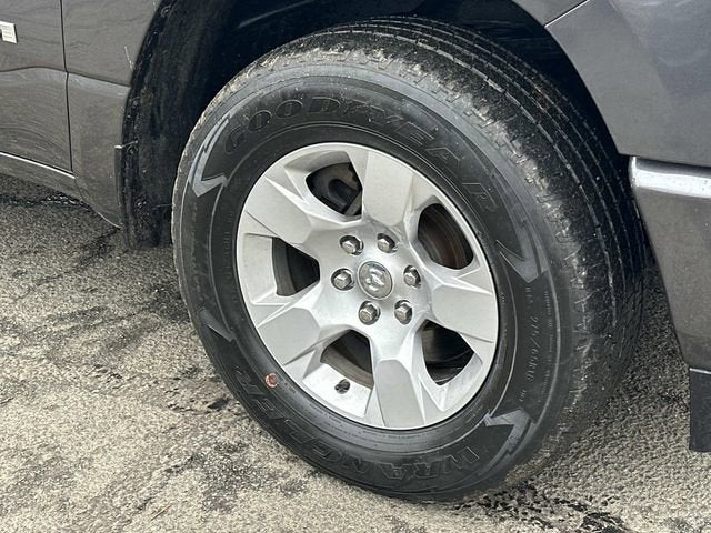 2023 RAM 1500 Big Horn Crew Cab 4x4 5'7' Box