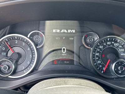 2025 RAM 1500 RAM 1500 BIG HORN CREW CAB 4X4 5'7' BOX