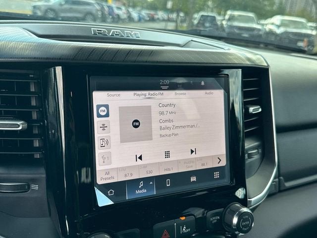 2025 RAM 1500 RAM 1500 BIG HORN CREW CAB 4X4 5'7' BOX