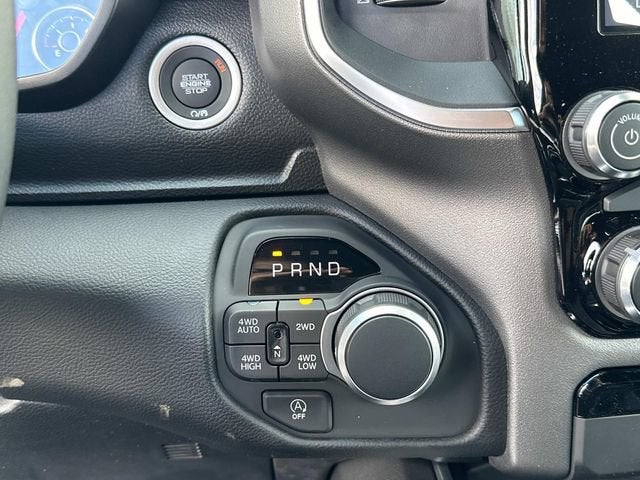 2025 RAM 1500 RAM 1500 BIG HORN CREW CAB 4X4 5'7' BOX