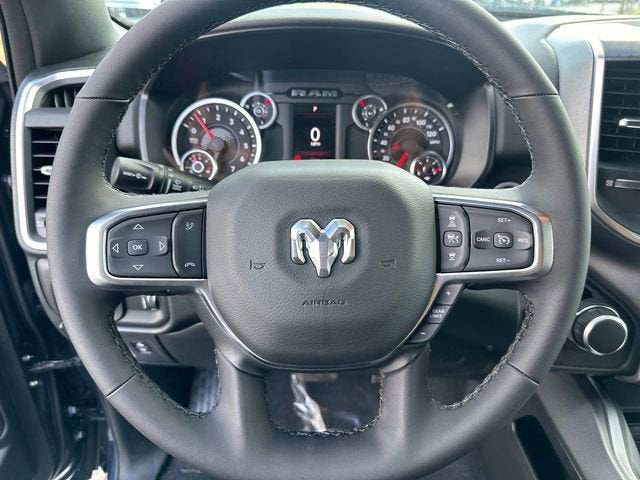 2025 RAM 1500 RAM 1500 BIG HORN CREW CAB 4X4 5'7' BOX