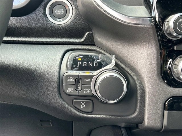 2025 RAM 1500 RAM 1500 BIG HORN CREW CAB 4X4 5'7' BOX