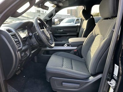 2026 RAM 1500 RAM 1500 EXPRESS CREW CAB 4X4 5'7' BOX