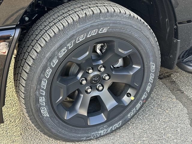 2026 RAM 1500 RAM 1500 EXPRESS CREW CAB 4X4 5'7' BOX