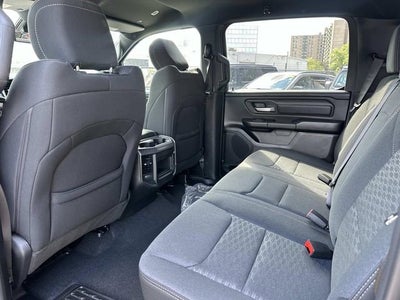 2026 RAM 1500 RAM 1500 EXPRESS CREW CAB 4X4 5'7' BOX