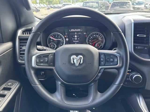 2026 RAM 1500 RAM 1500 EXPRESS CREW CAB 4X4 5'7' BOX