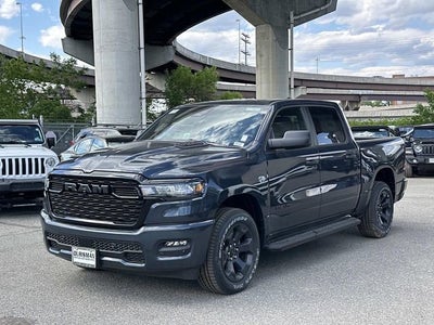 2026 RAM 1500 RAM 1500 EXPRESS CREW CAB 4X4 5'7' BOX