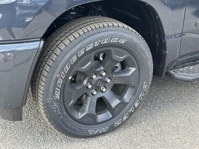2026 RAM 1500 RAM 1500 EXPRESS CREW CAB 4X4 5'7' BOX
