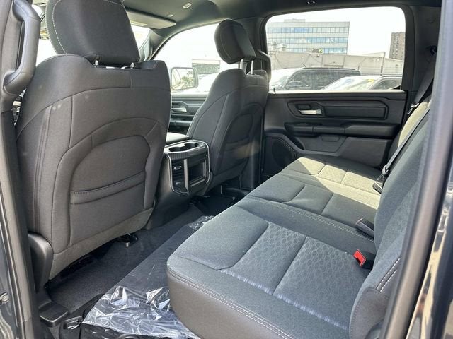 2026 RAM 1500 RAM 1500 EXPRESS CREW CAB 4X4 5'7' BOX