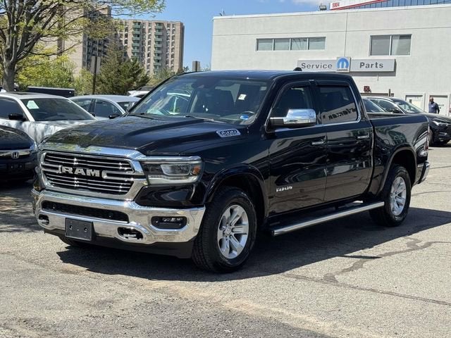 2022 RAM 1500 Laramie Crew Cab 4x4 5'7' Box