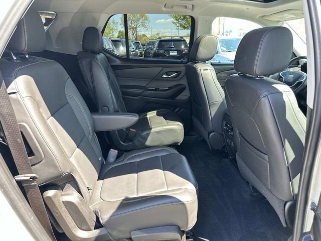 2021 Chevrolet Traverse AWD LT Leather