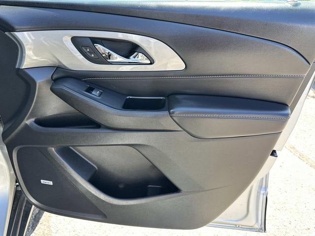 2021 Chevrolet Traverse AWD LT Leather