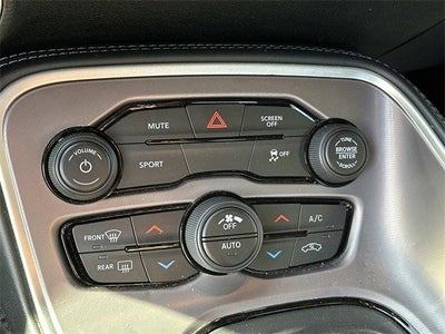 2022 Dodge Challenger SXT