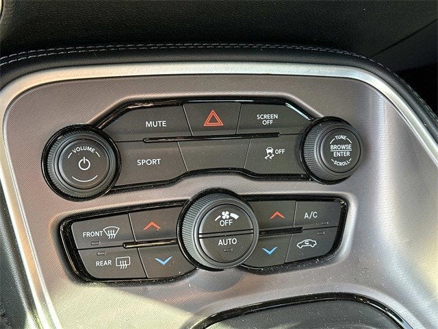 2022 Dodge Challenger SXT