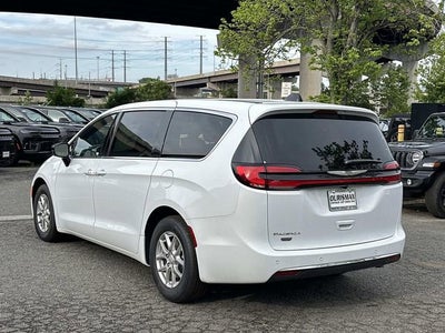 2026 Chrysler Pacifica PACIFICA SELECT